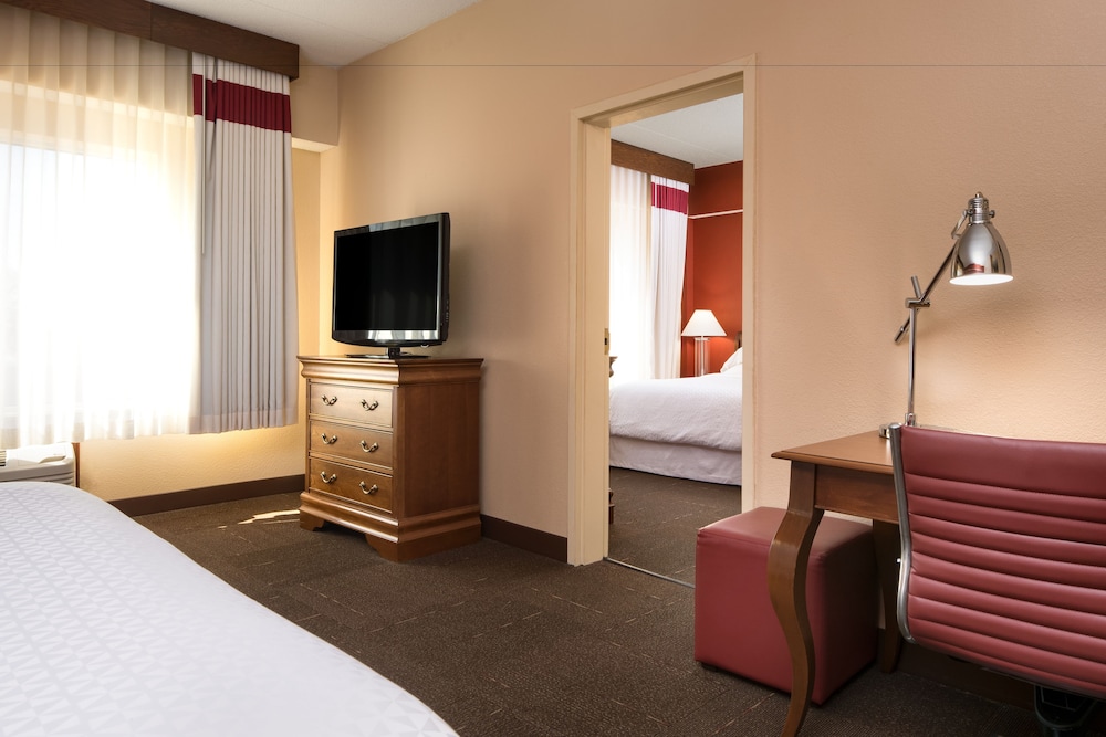 Four Points By Sheraton Louisville Airport 15/27