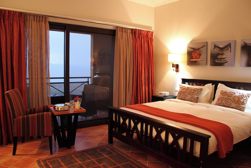 غرفة بسرير كوين بإطلالة على البحيرة، Haile Resort Hawassa 2/8