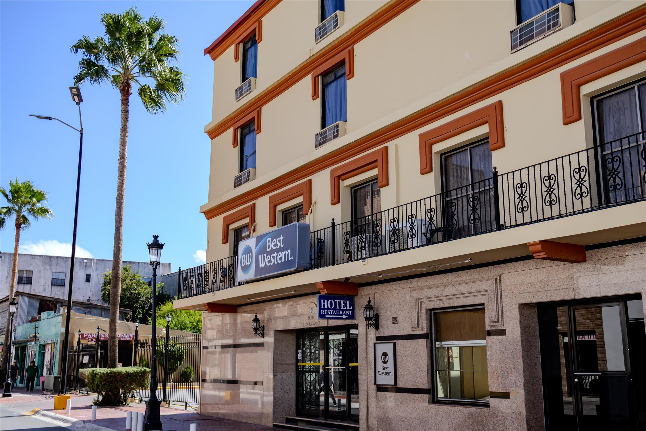 Best Western Hotel Plaza Matamoros 77/79