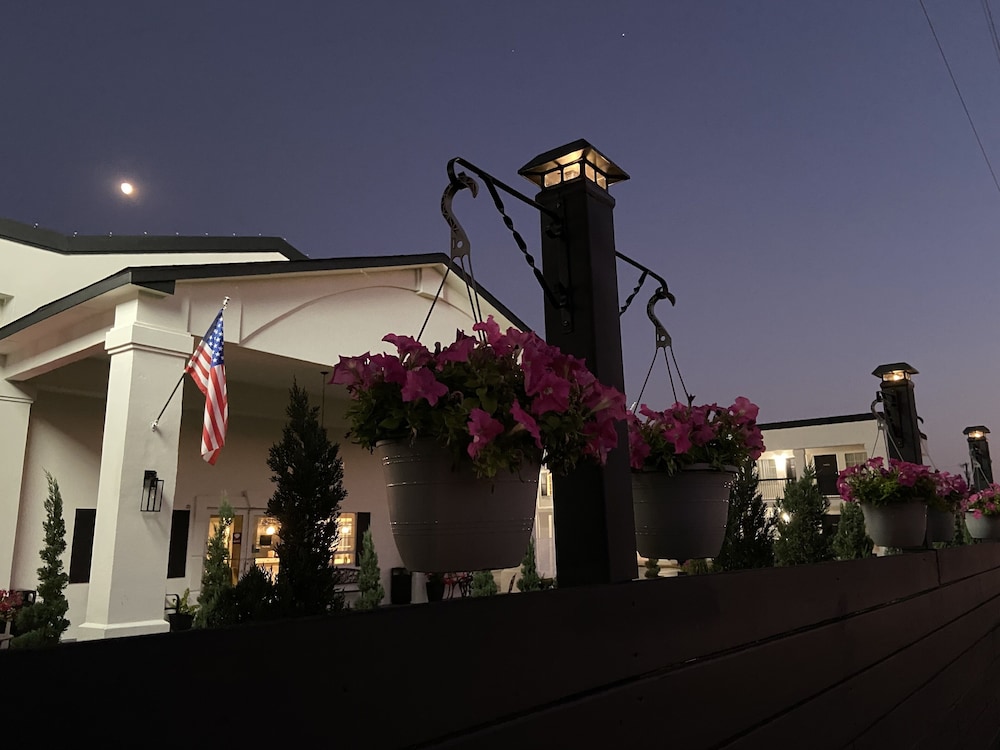 Stratus Suites Boutique Hotel 3/39