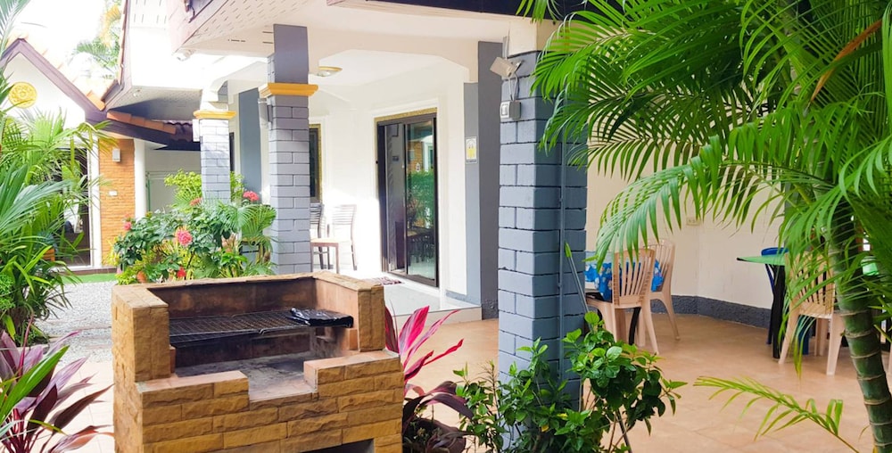 Baan Kanittha - 6 Bedrooms Gt Pool Villa 14/20