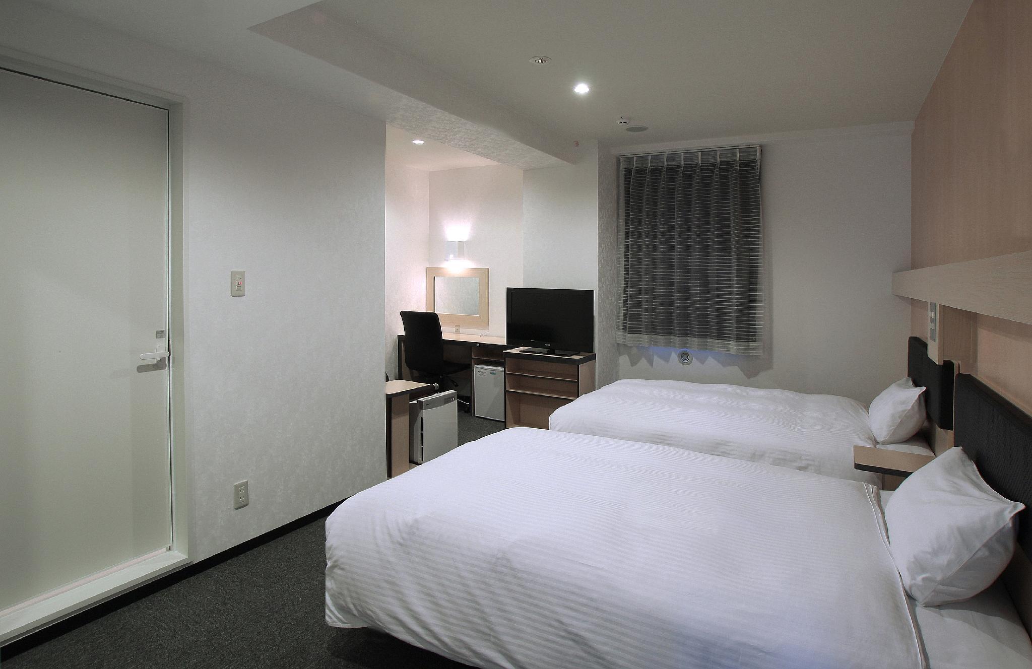 Semi Room, 2 Semi Double Beds