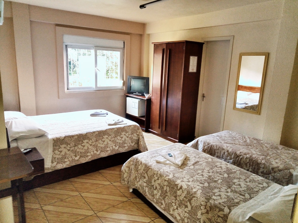 Hotel Pequenino 8/20