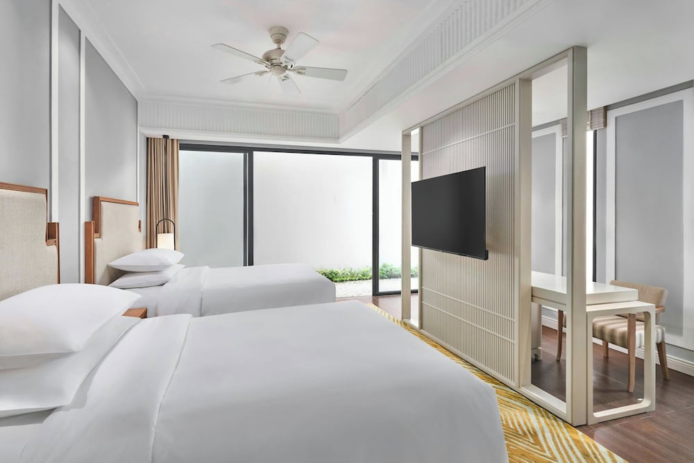 فيلا بسريرين مزدوجين بإطلالة على البحر بـ3 غرف نوم بمسبح خاص، Renaissance Hoi An Resort & Spa 4/10