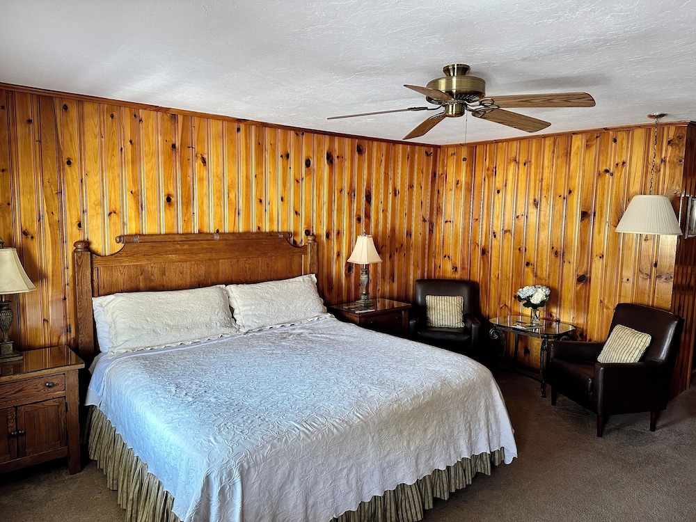 Azalea Garden Inn 19/50