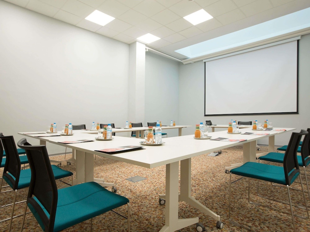 Ibis Casablanca Abdelmoumen 62/69