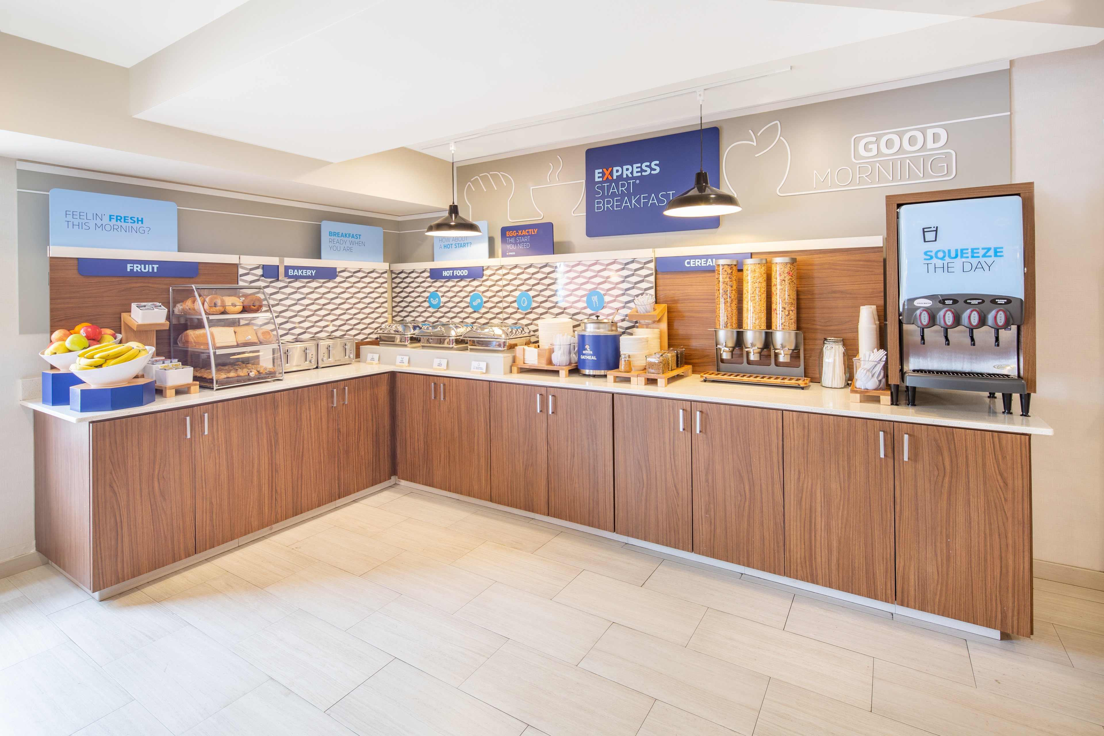 Holiday Inn Express San Diego Airport Old Town 8/25