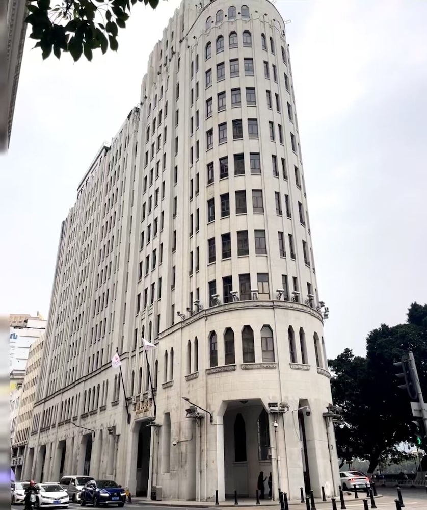 Guang Dong Grand Hotel 6/68