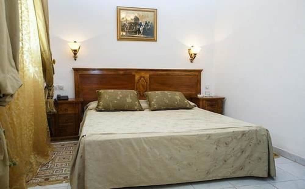 Hotel Kerdada 12/41