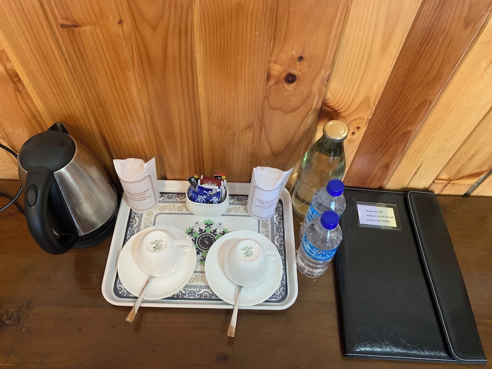 Khamsum Inn 38/47
