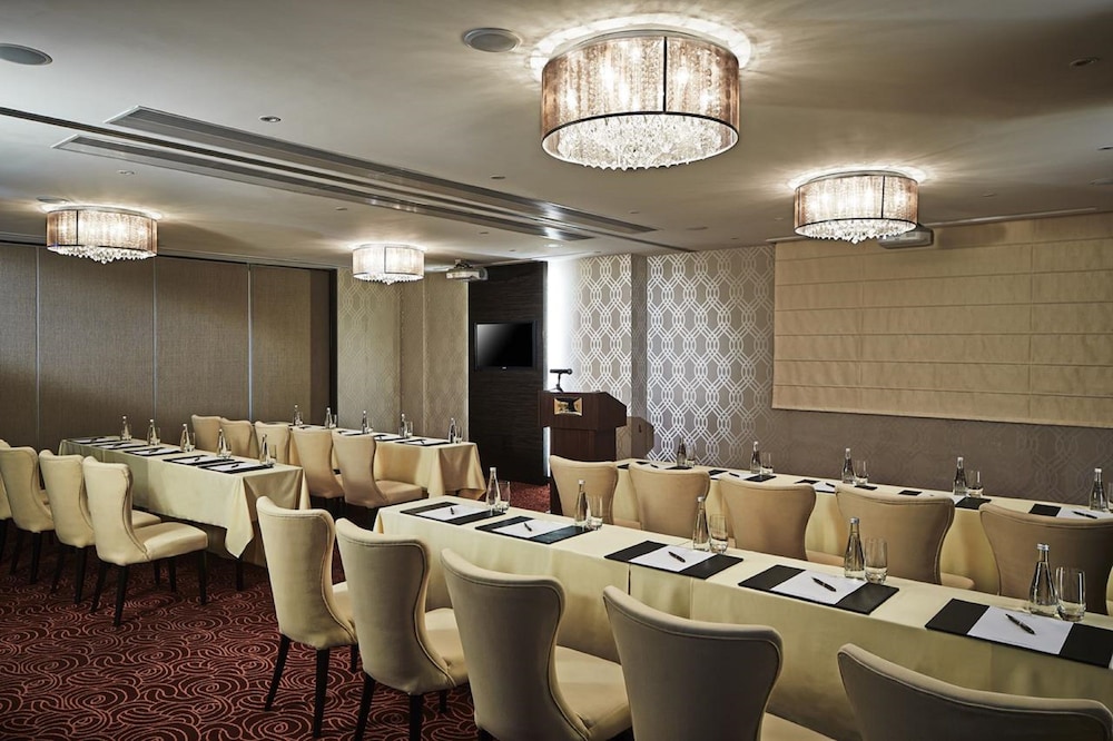 Dorsett Kwun Tong Hong Kong Hotel 41/43