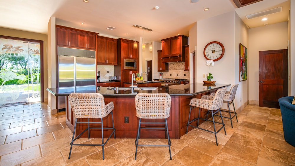 Mauna Lani Home Collection A CoralTree Residence Collection 35/49