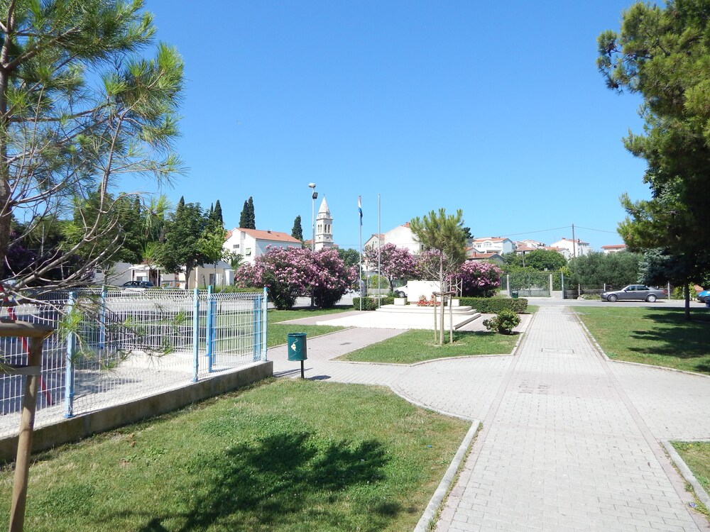 APARTMENTS ROOMS PORAT 40/47