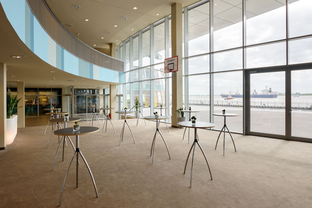 Atlantic Hotel Sail City 30/62