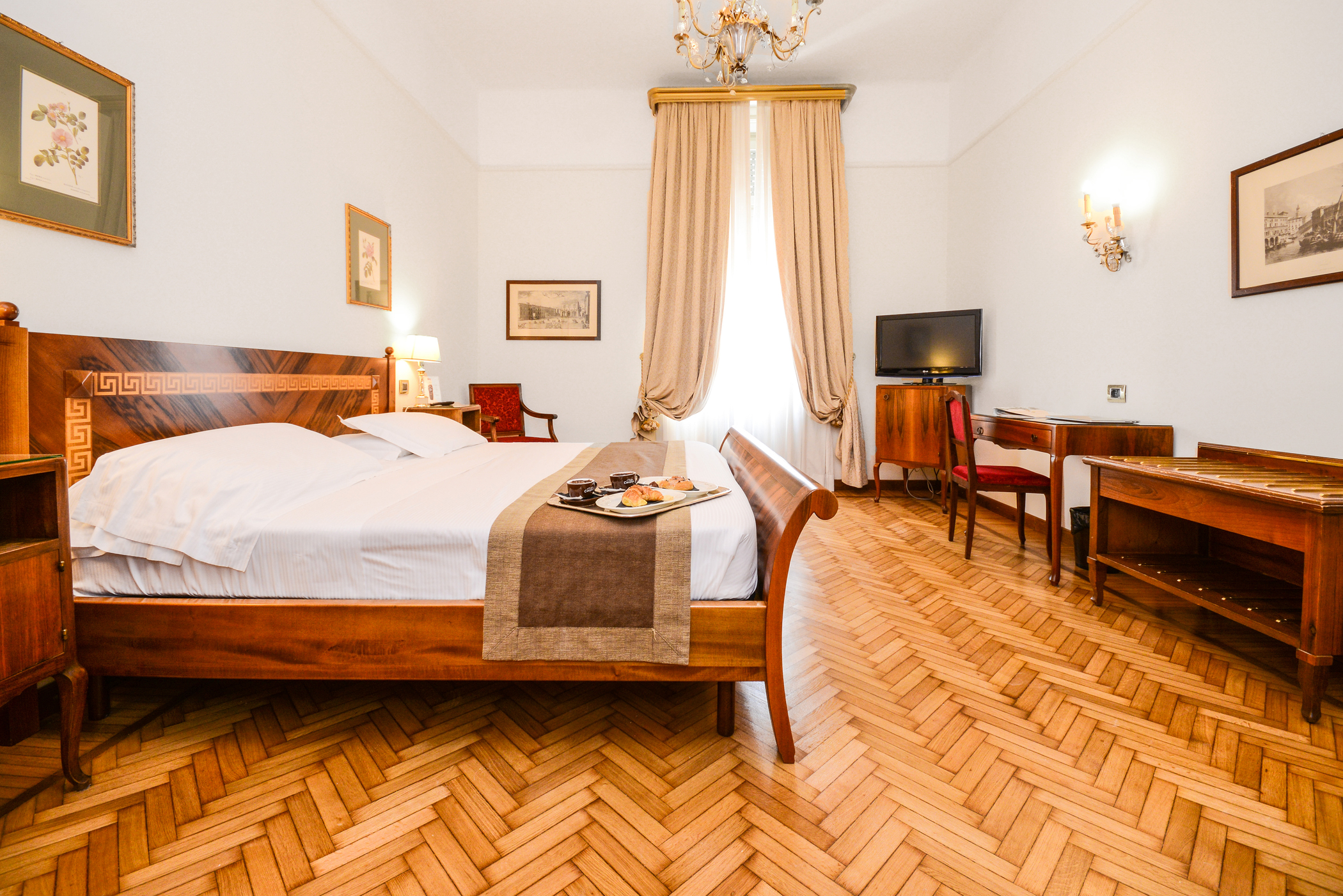 Room, Duomo View