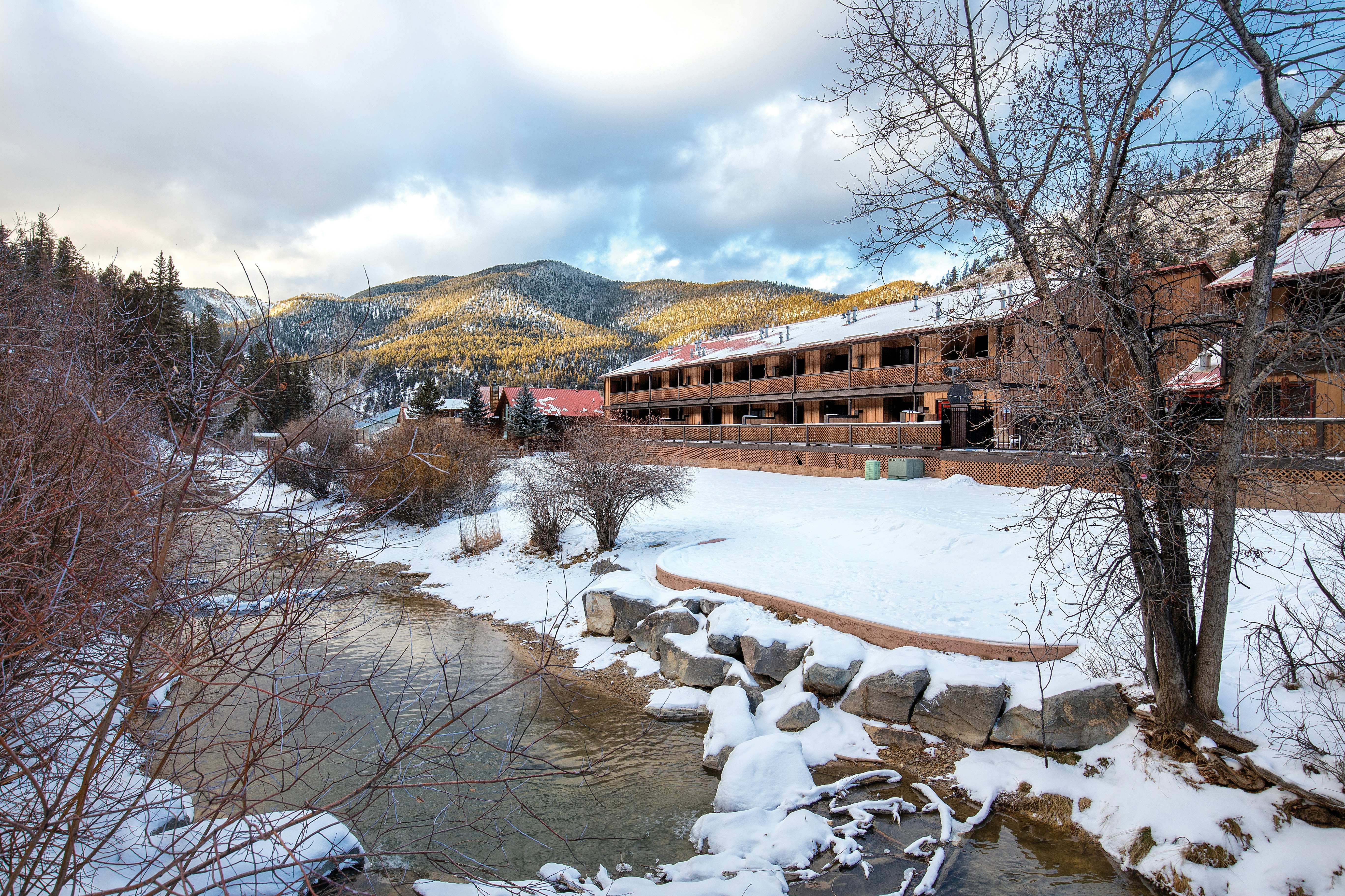 Worldmark Red River 7/24