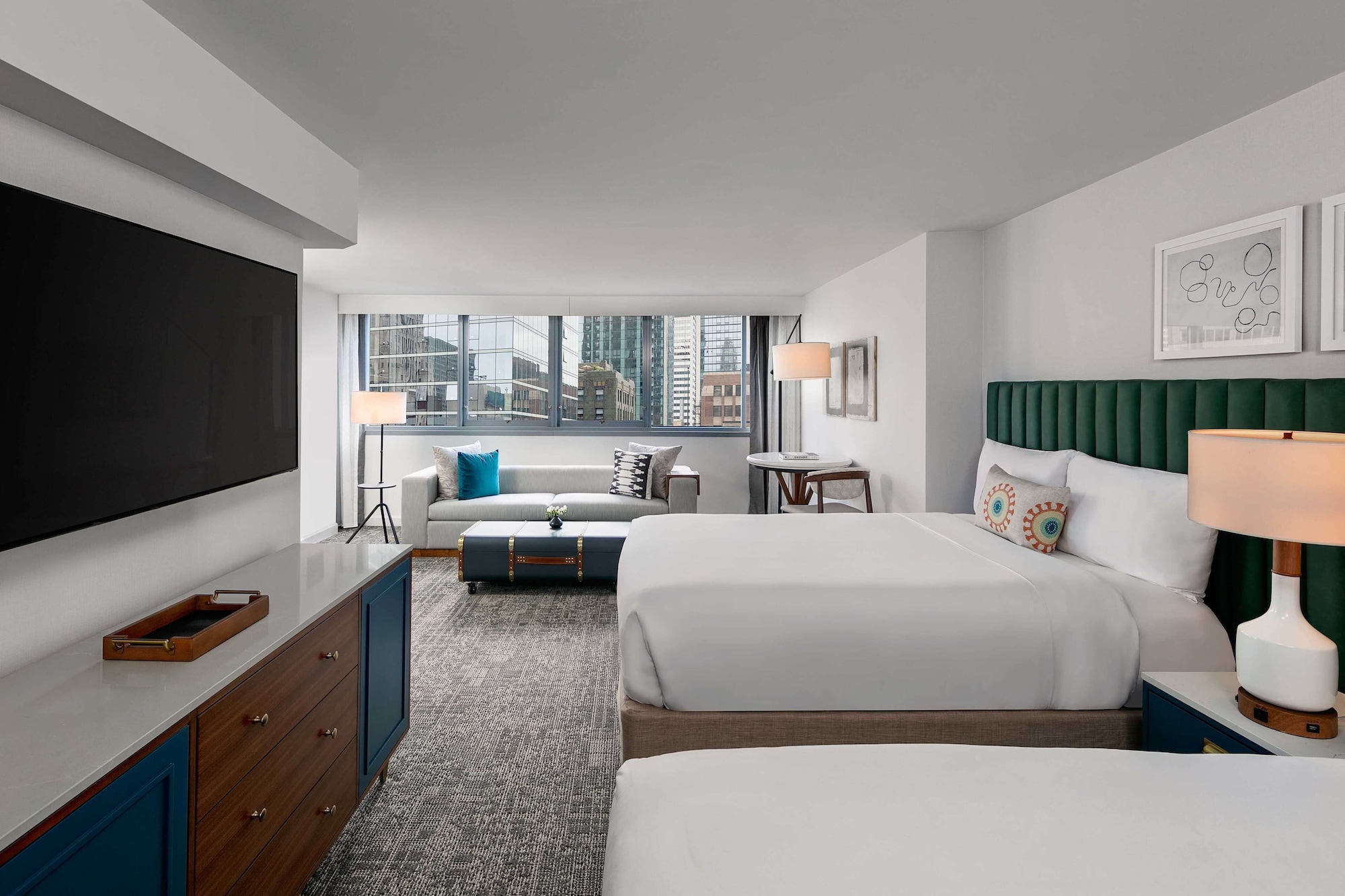 ROYAL, PREMIER, 2 QUEEN BEDS, BATHTUB, ACCESSIBLE