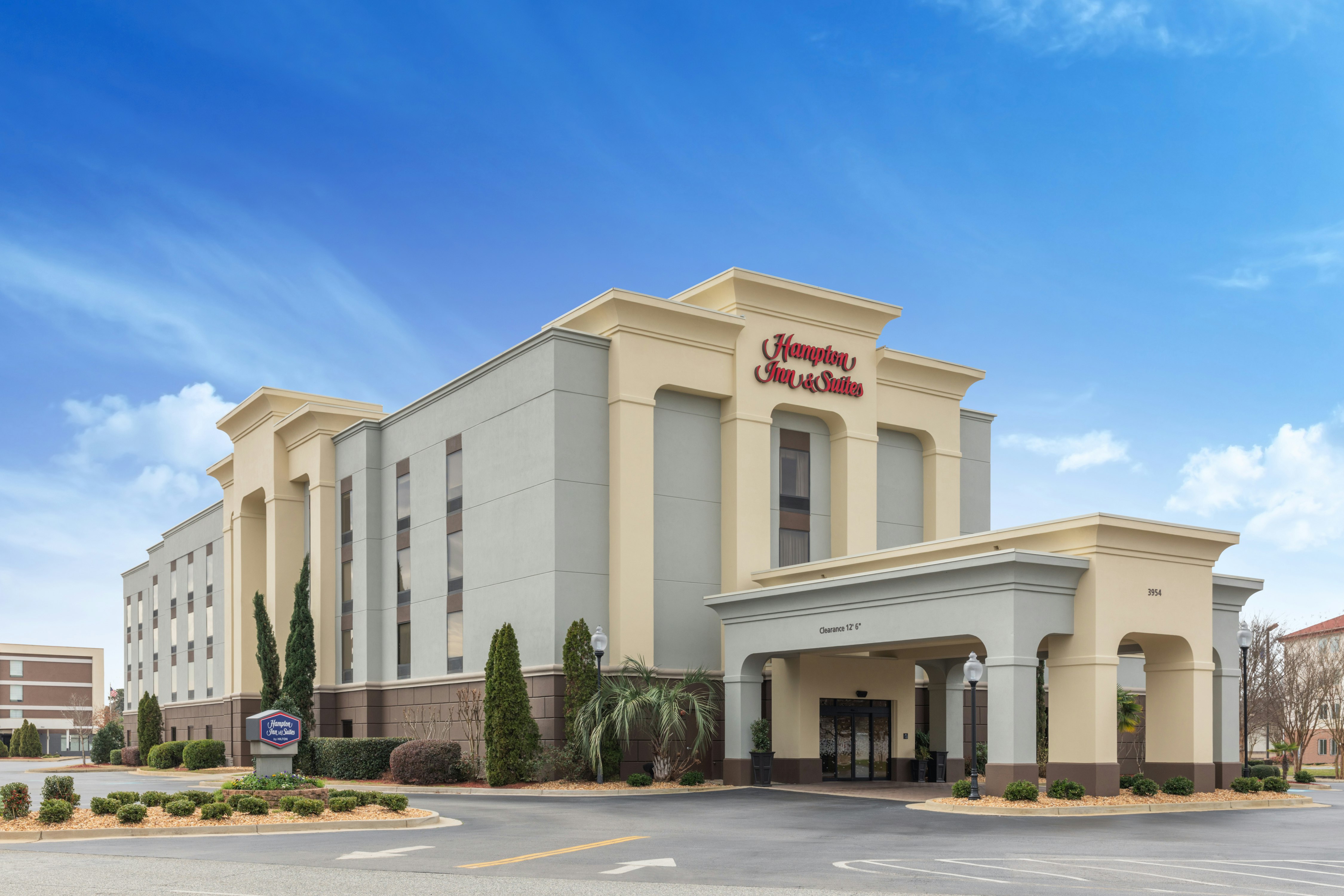 Hampton Inn Suites Macon I 75 North 12/13