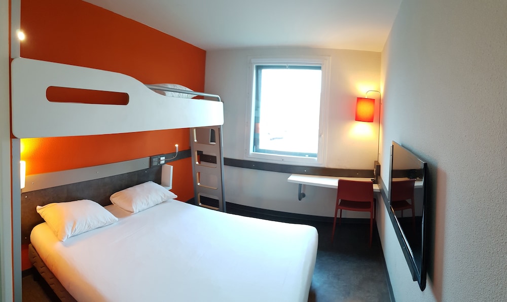 Ibis Budget Archamps Porte De Geneve 15/55