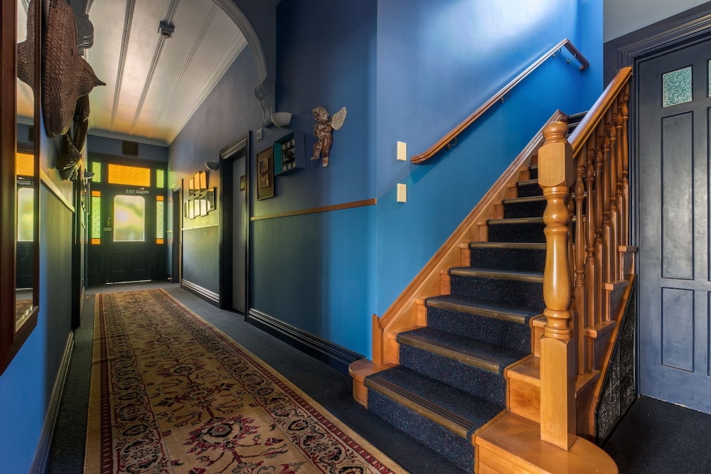 The Great Ponsonby Arthotel 32/72