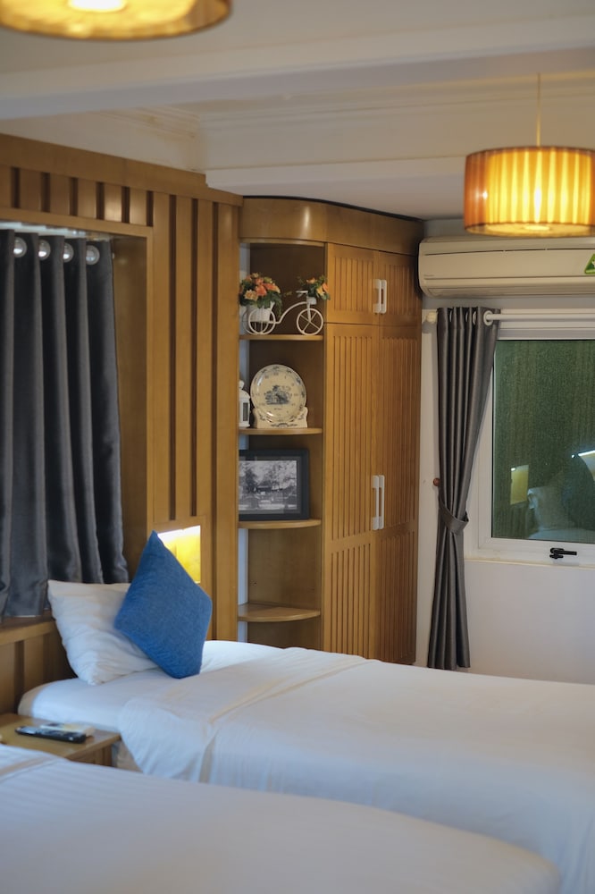 Hanoi Central Park Hotel 38/54