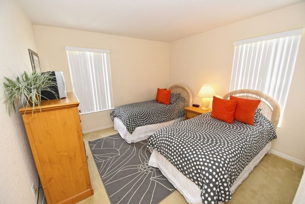 High Grove Homes 17/50