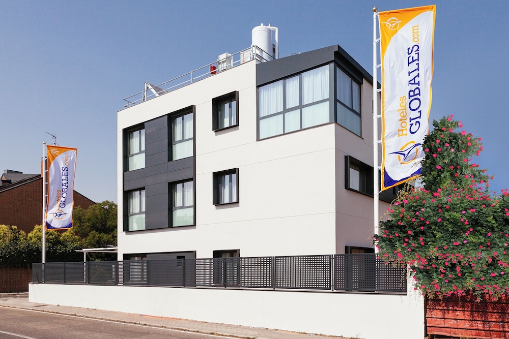 Globales Acis And Galatea Hotel 1/49