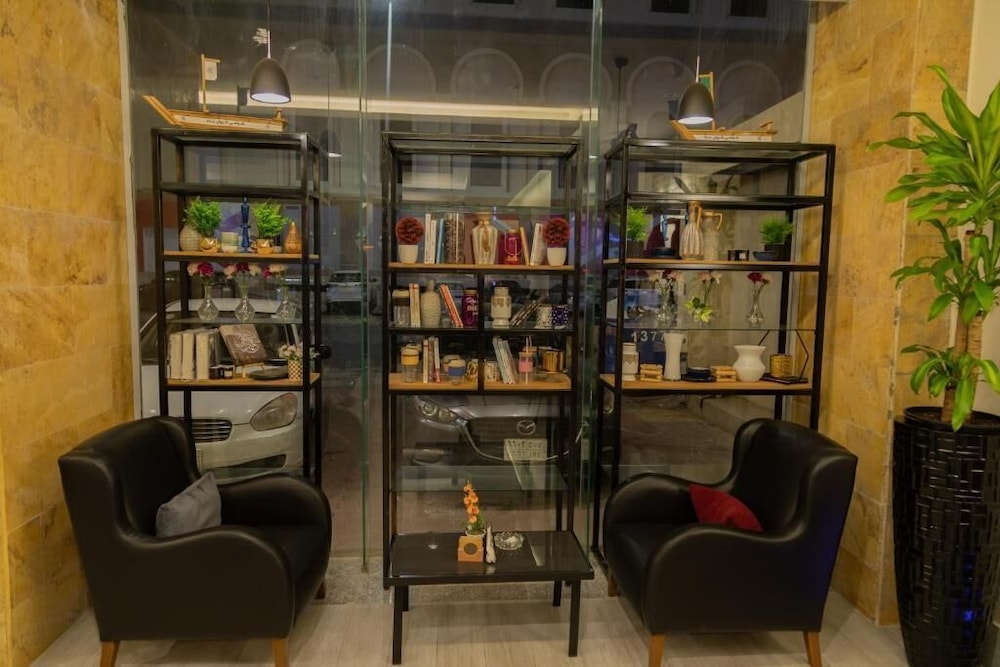 Carawan Hotel Jeddah 58/70