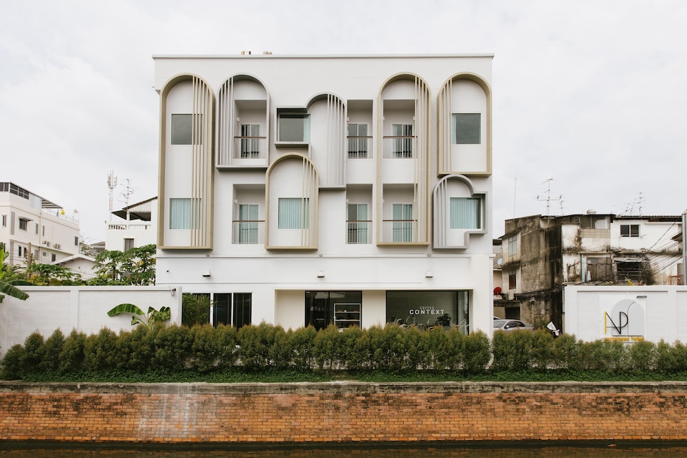 Nappiness Hotel 5/50