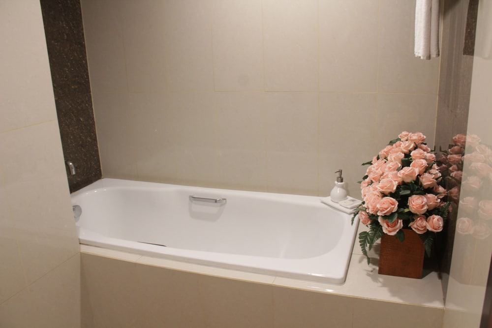 Atrium Premiere Hotel Cilacap 49/51