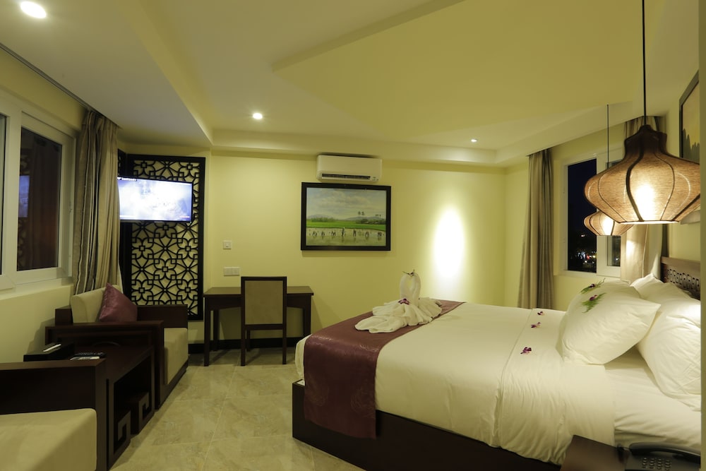 River Suites Hoi An Hotel 13/73