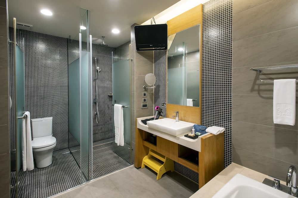 SILKS PLACE YILAN 68/71