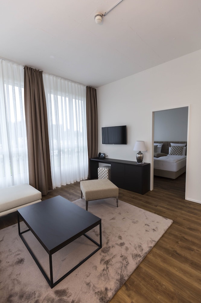 Hotel Swiss Star 45/59