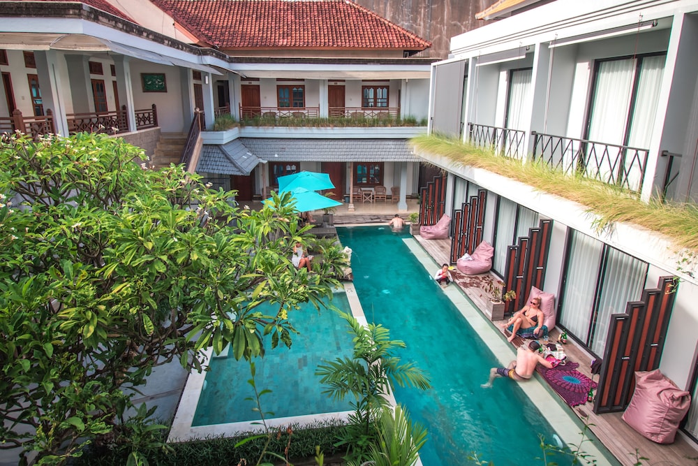 Gemini Star Hotel Kuta 62/69