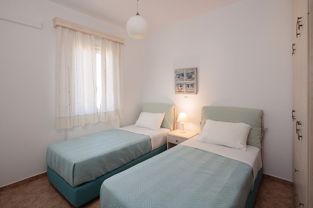 9 Muses Naxos 21/53