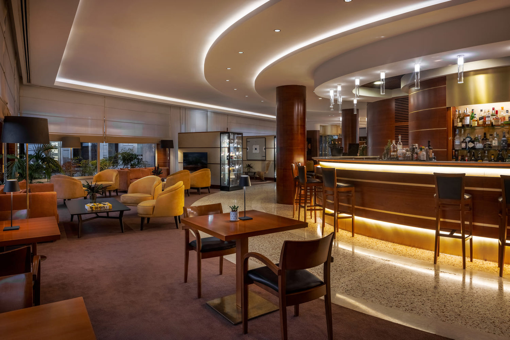 Unahotels Cusani Milan 52/69