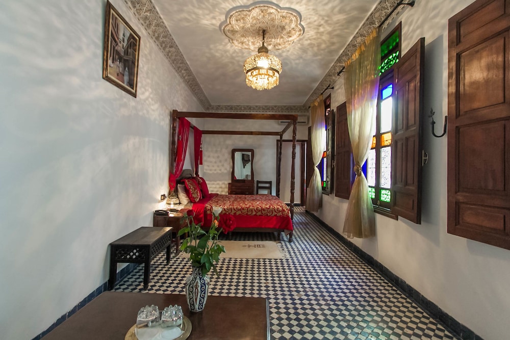 Riad Dar Chrifa 4/77