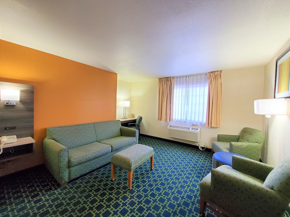 Baymont By Wyndham Santa Fe 23/33