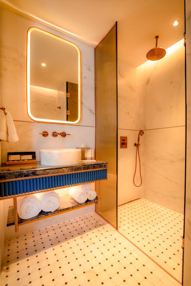 Sura Concept Hotel 23/24