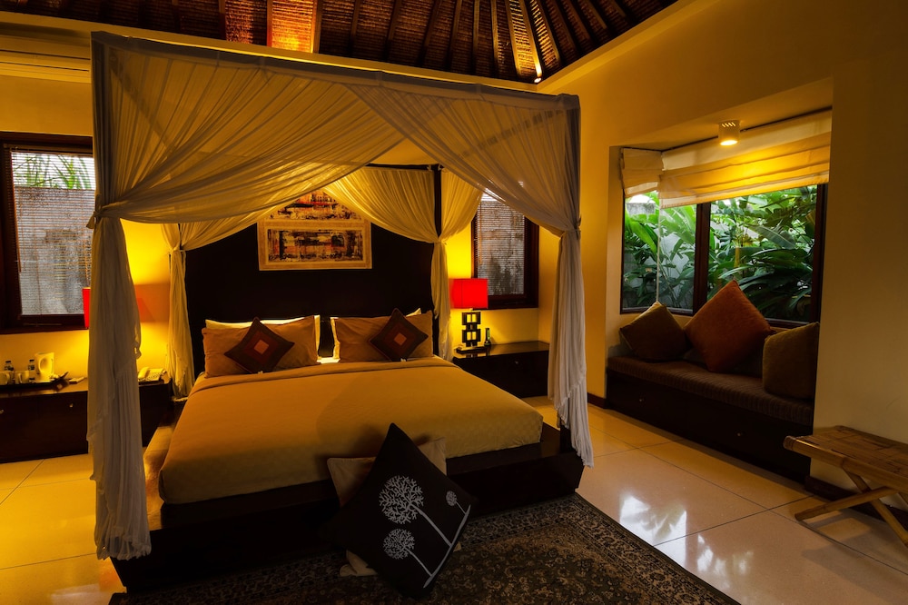 Imani Villas 19/46
