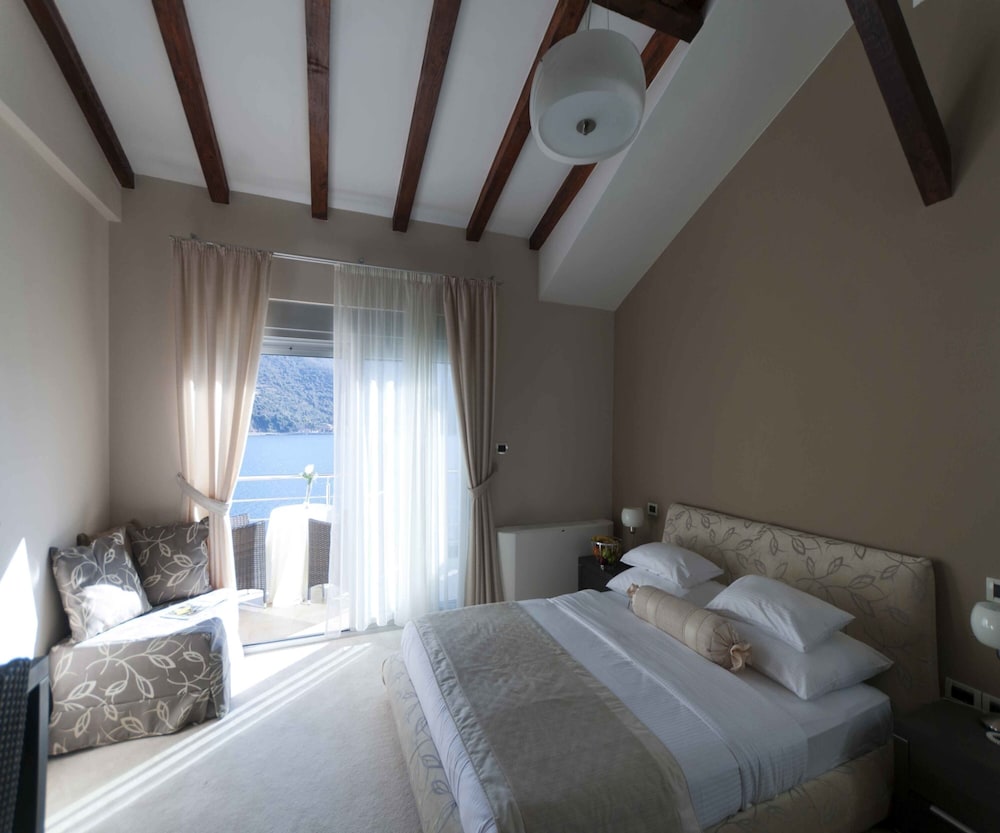 HOTEL CASA DEL MARE CAPITANO 22/66