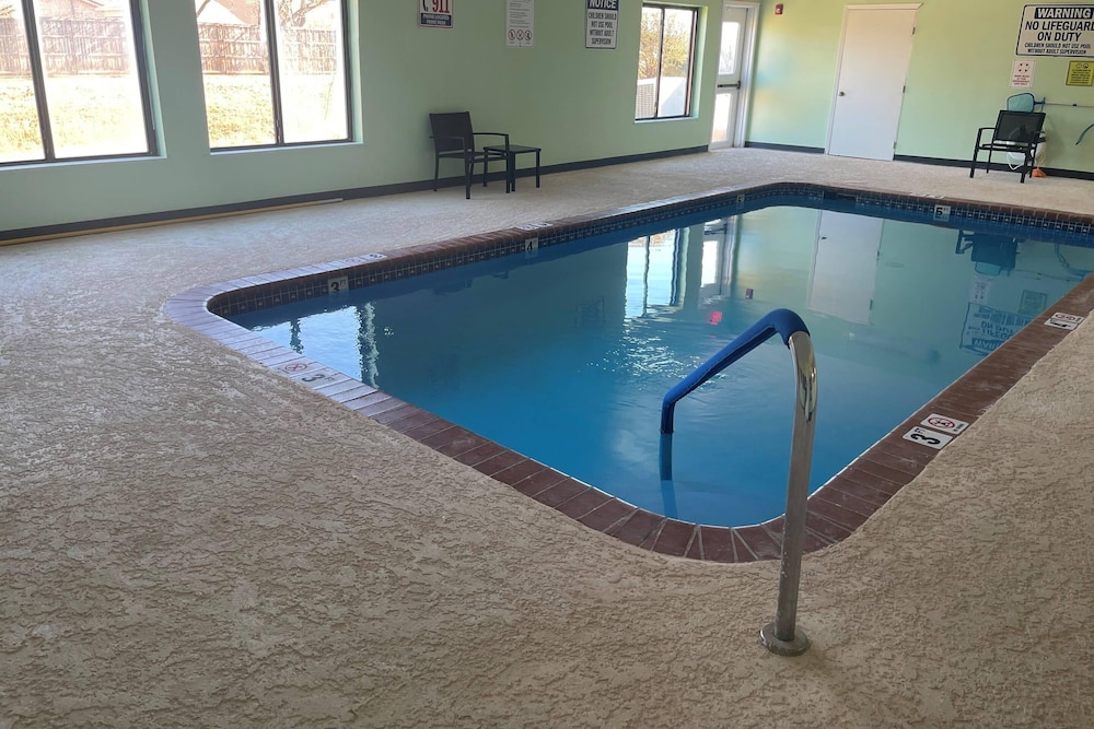 swimming pool spa