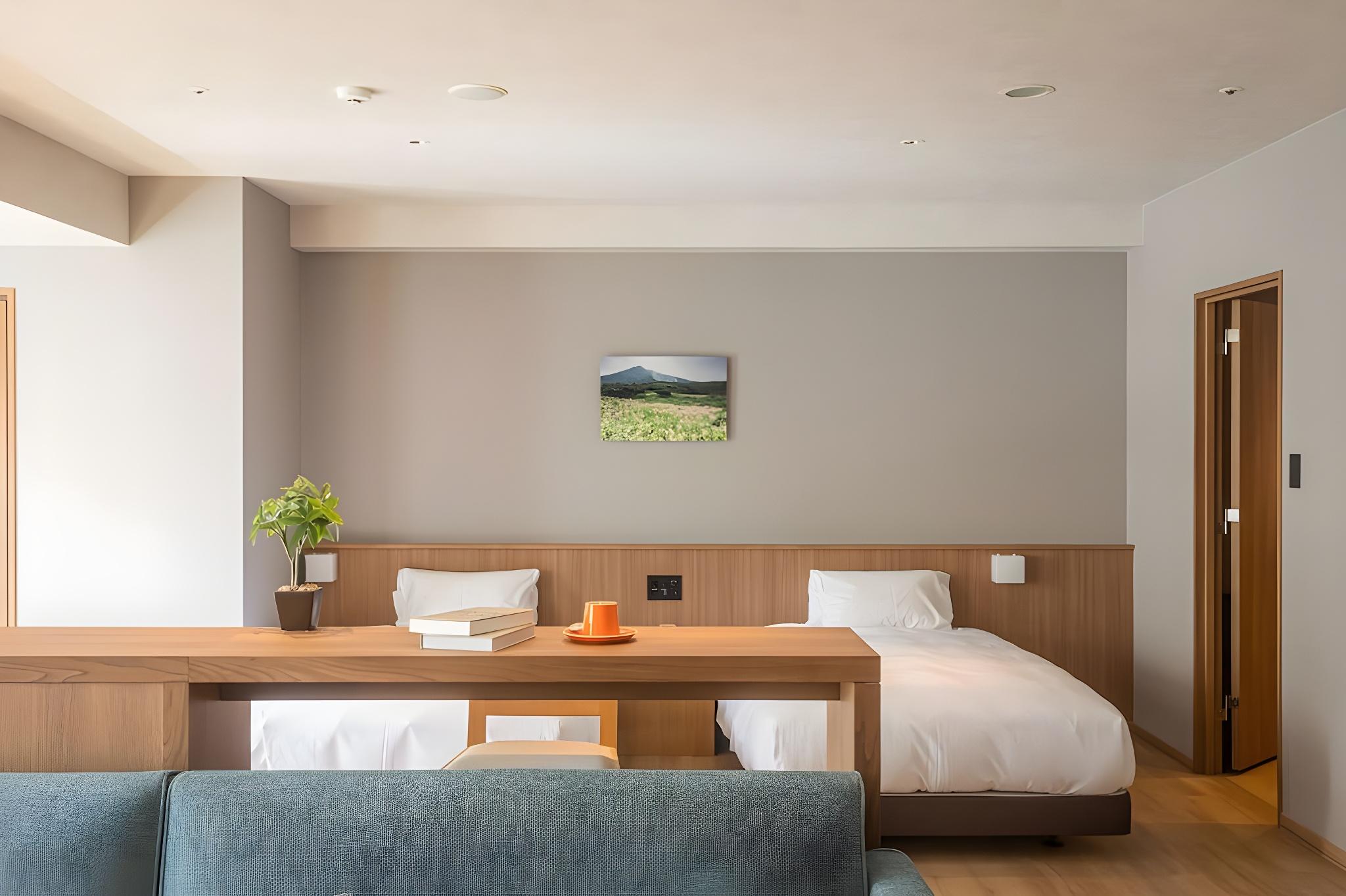 Semi Room, Luxury, Triple, Semi Double Bed
