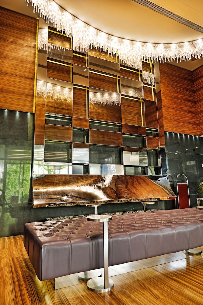 Warwick Stone 55 Hotel Beirut 35/41