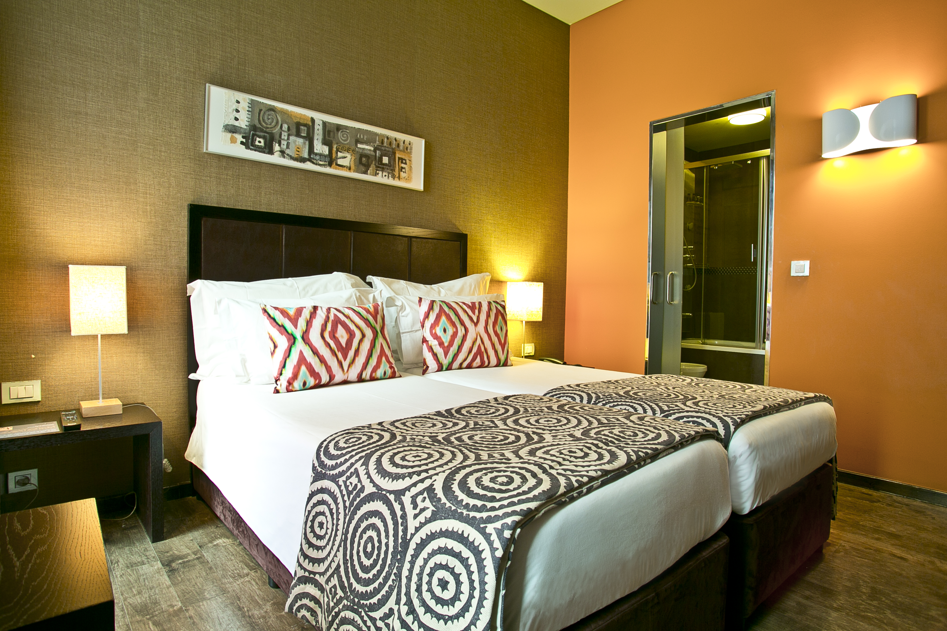 Inner, Double or Twin Bed, with View، Internacional Design Hotel 3/4
