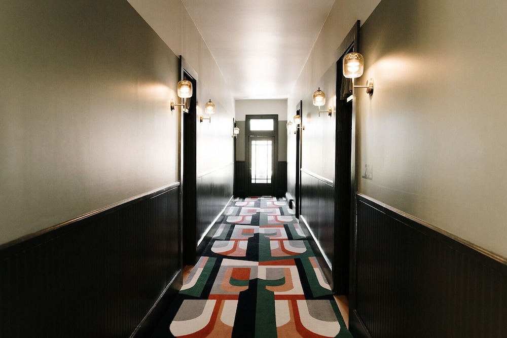 The Rochester Hotel 29/50