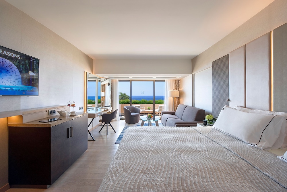 FAMILY ROOM SEA VIEW