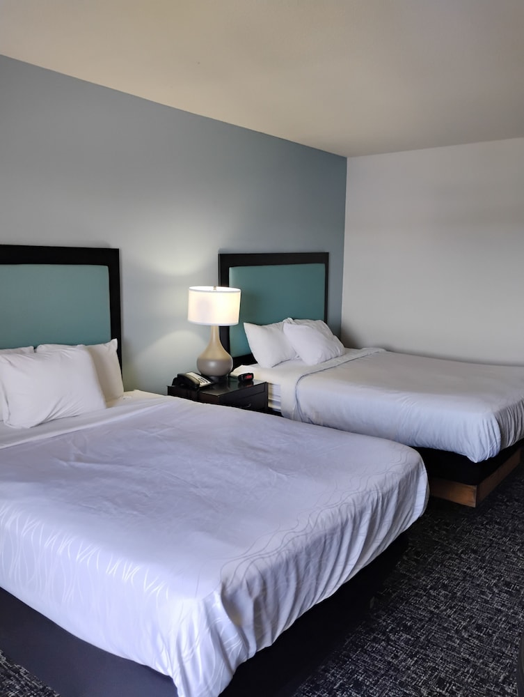 Inn at Grand Glaize 19/69