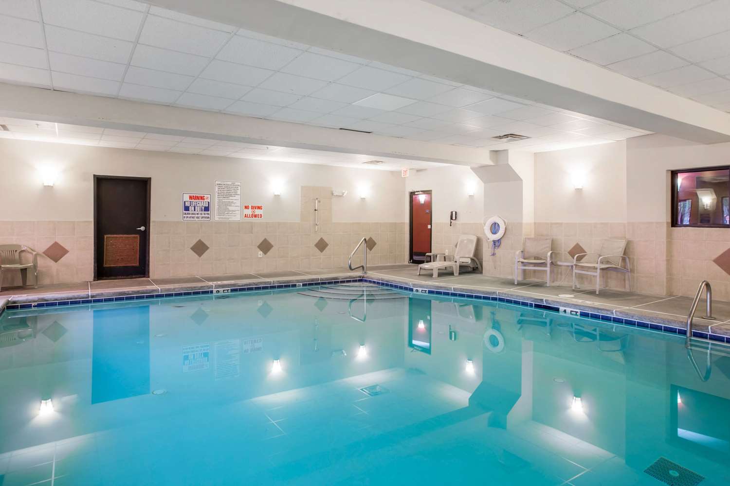 Comfort Suites Locust Grove Atlanta South 12/25