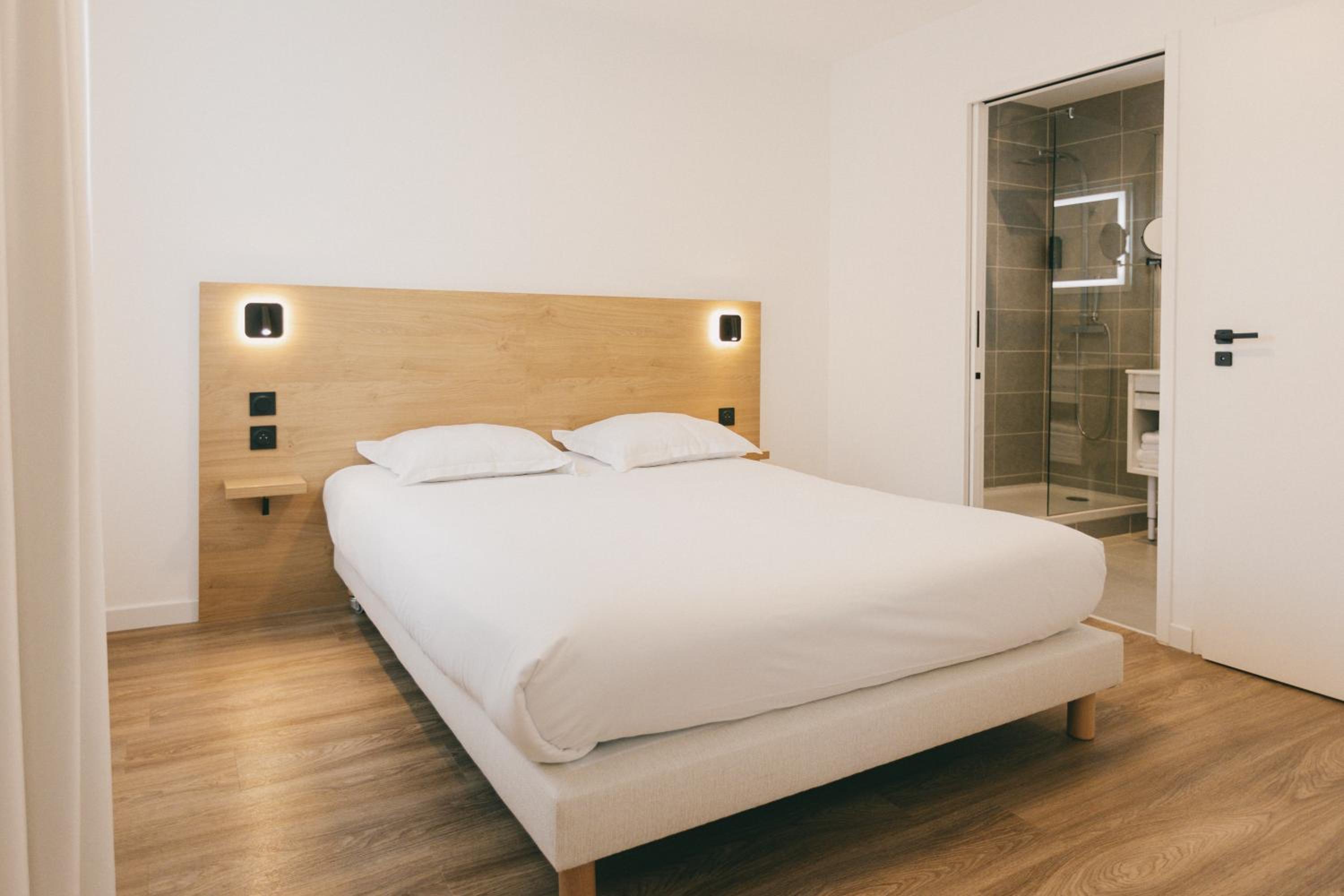 1 BEDROOM, APARTMENT